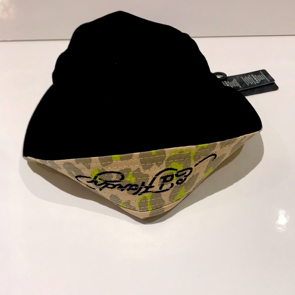 Ed Hardy Reversible Bucket Hat - Picture 2 of 4